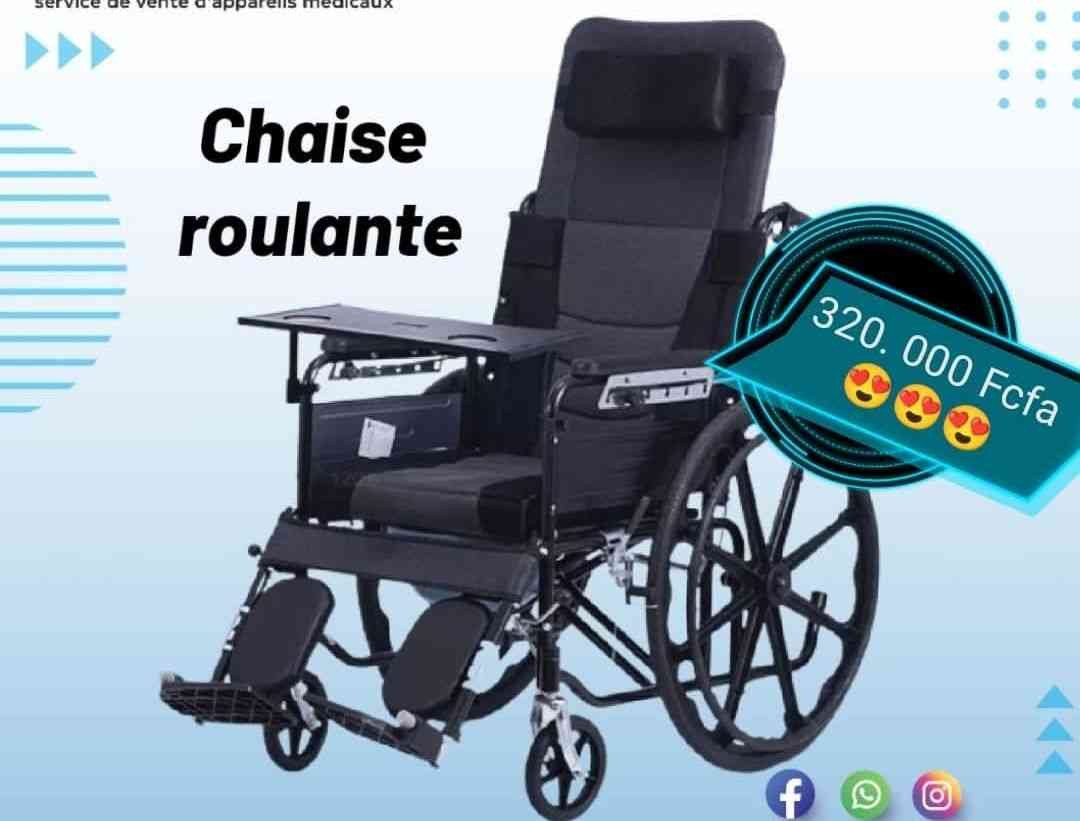 fauteuil roulant électrique et manuel